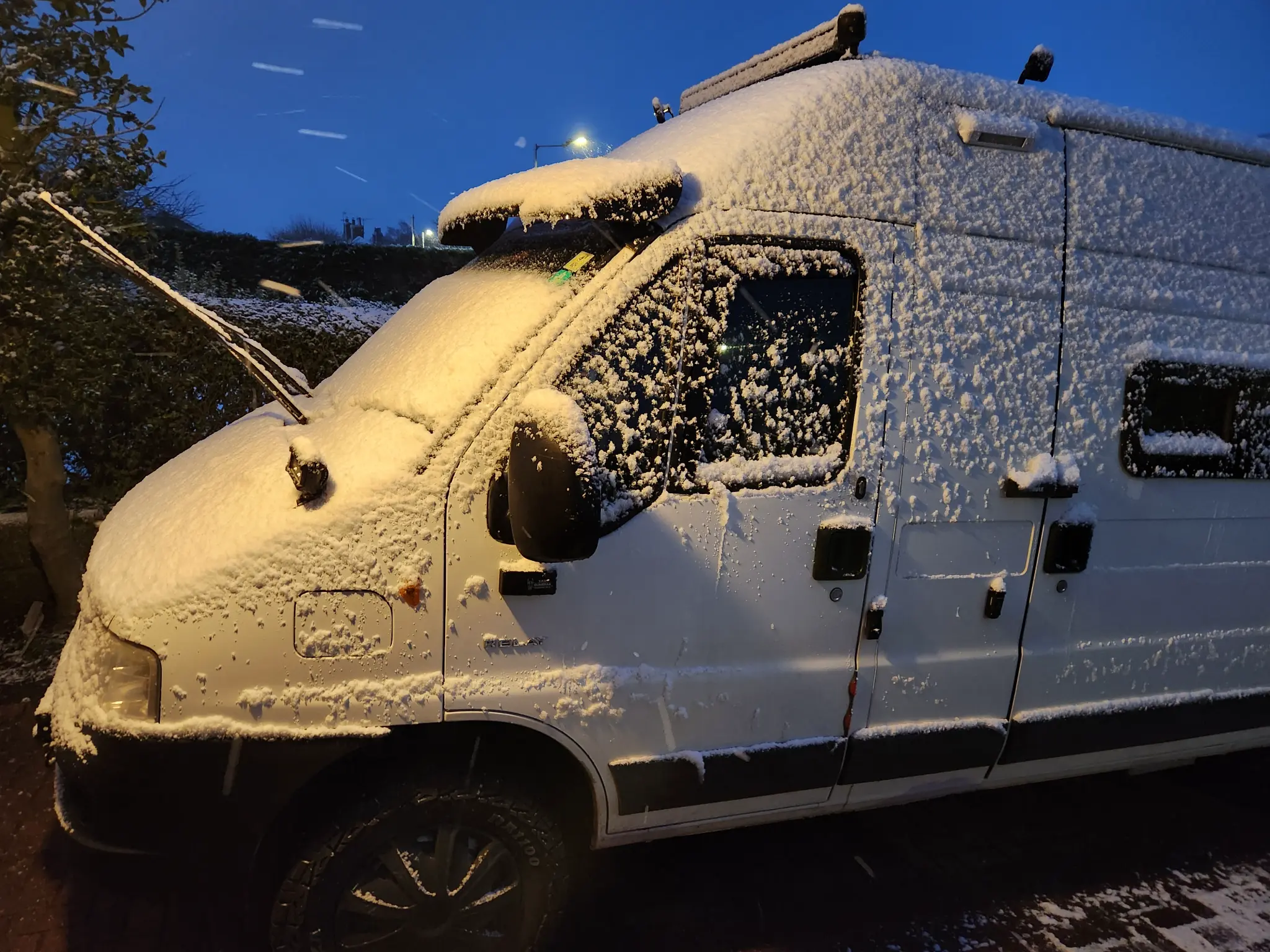 Primeira Neve do Inverno 2025 - Van na Neve