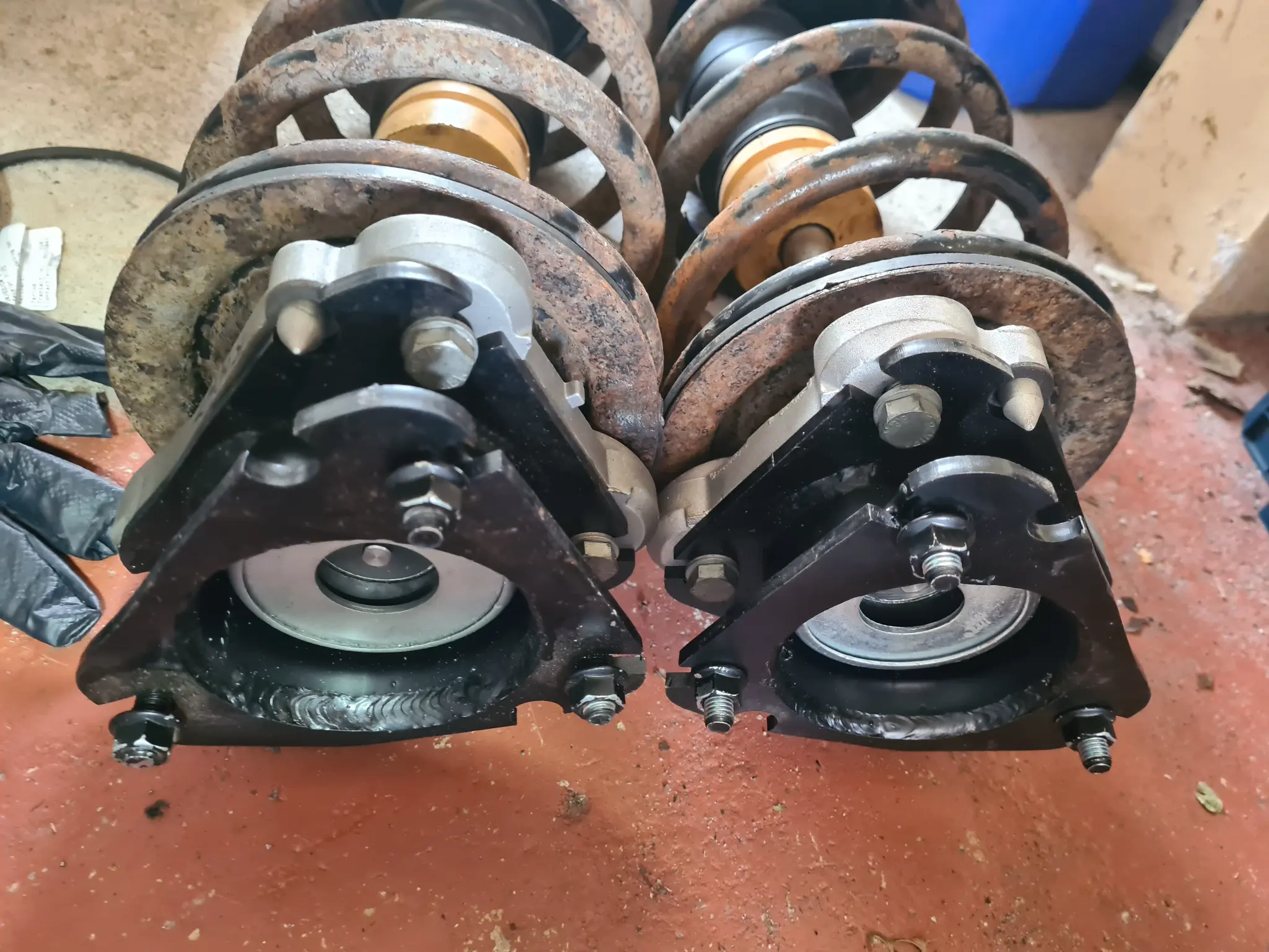 Instalação de Amortecedores Dianteiros com Suspensão de 2 Polegadas - Atualização Completa de Montagem de Suspensão no Citroen Relay 2003