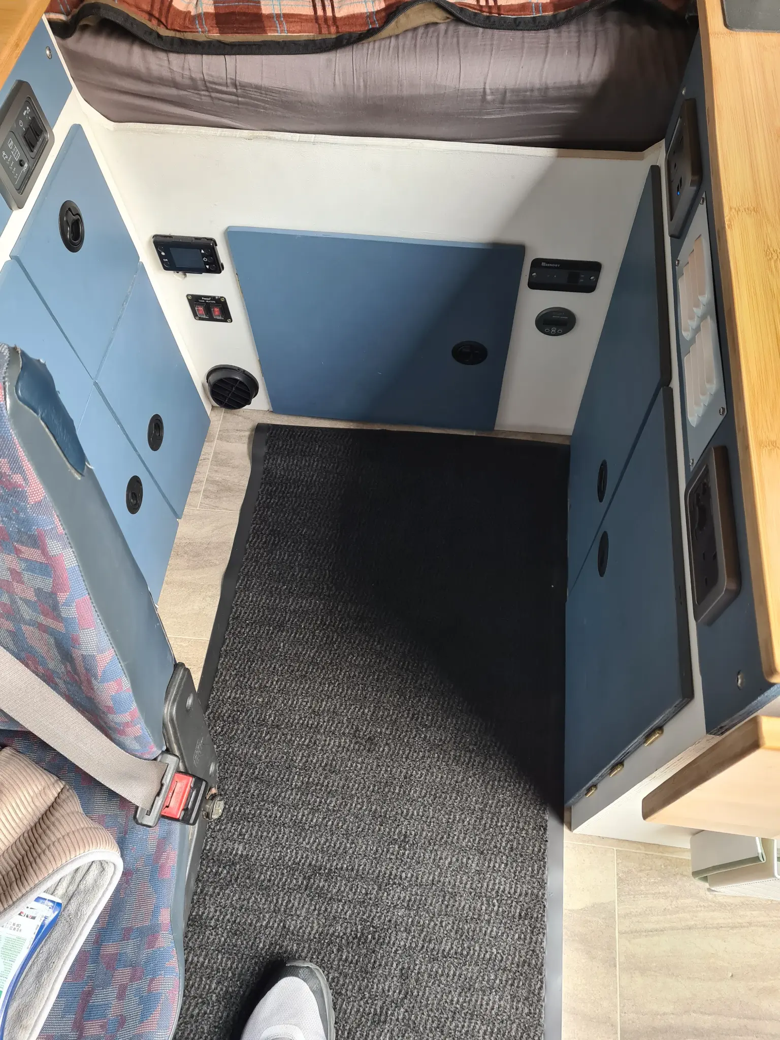 Armários & Armazenamento